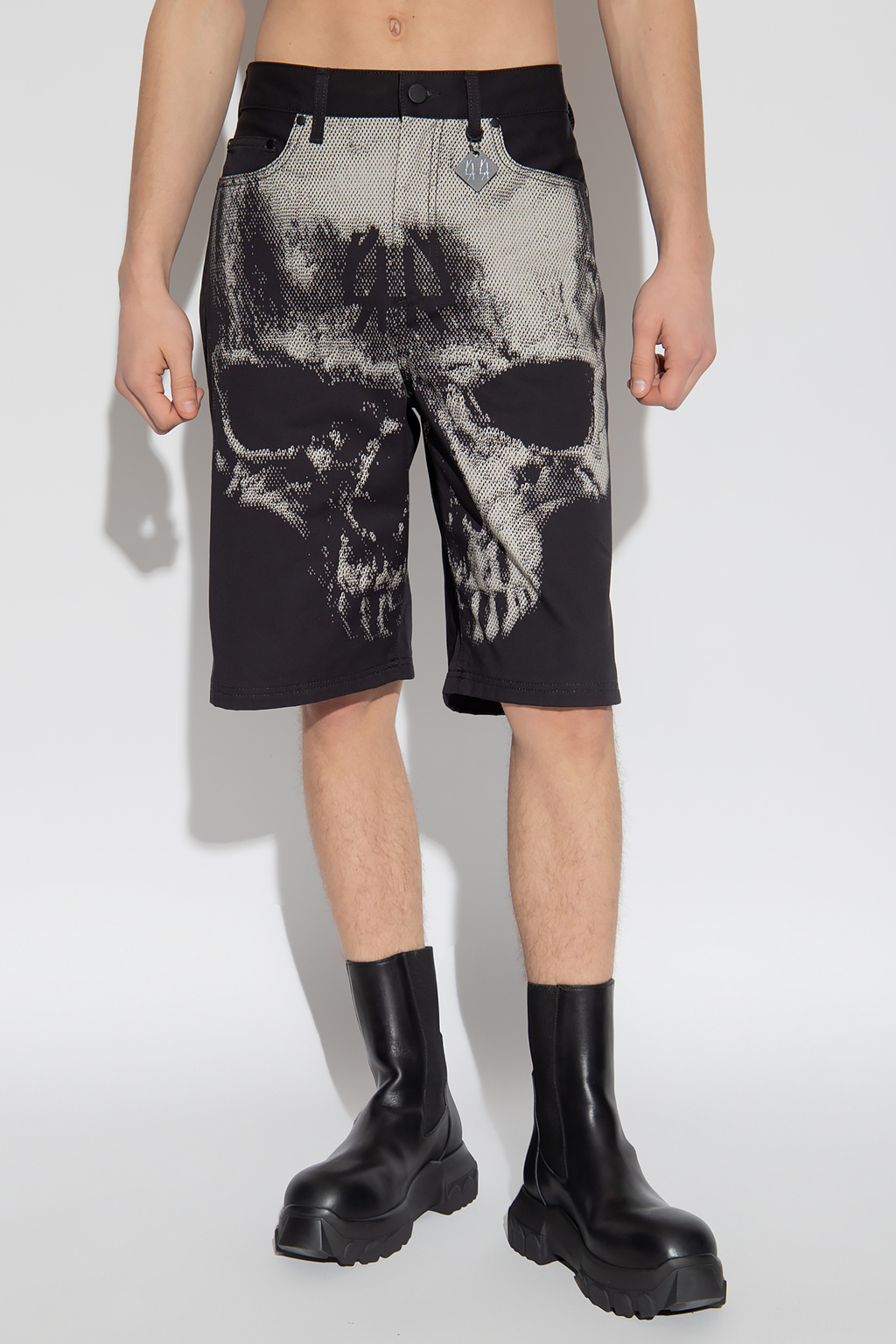 THEREDTHREAD / ザレッドスレッド】S cow short pants